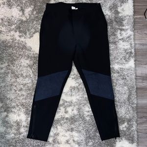 EUC Gap Mid Rise Sleek Sculpt Suede Mix Legging